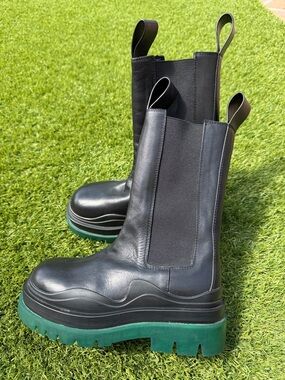 Bottega Veneta Black Leather Chelsea Boots with Green Lug Sole Size 36